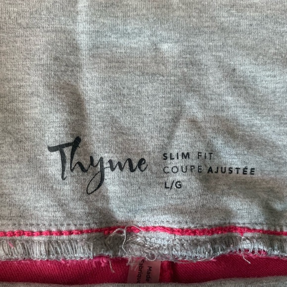 🔥 2/$50 🔥 Thyme Maternity Pink Capris - Picture 4 of 4